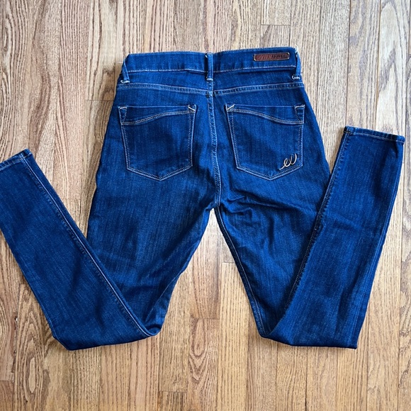 Express legging jeans. Mid rise - Picture 2 of 3